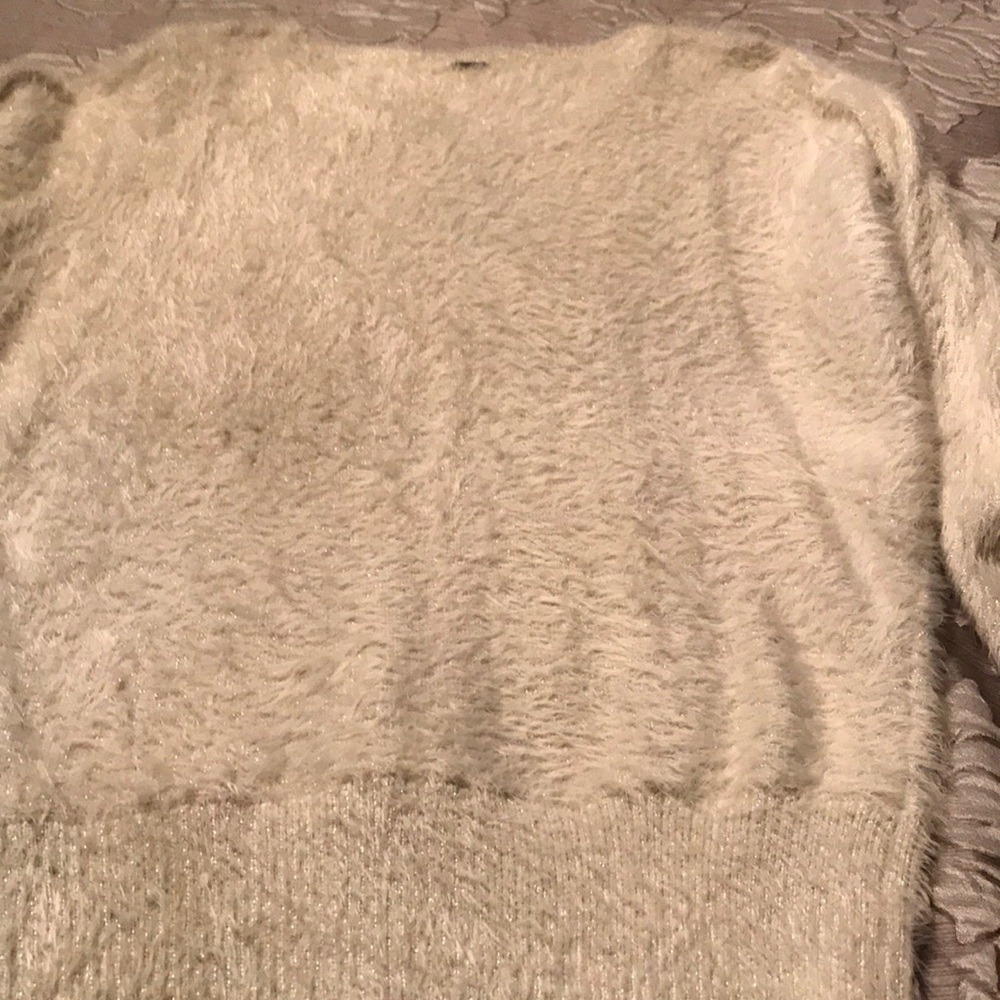 Sweater - Picture 3 of 4